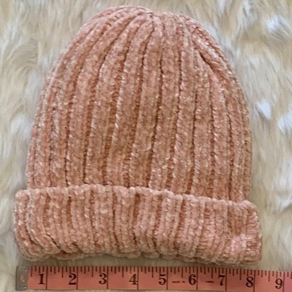 Super Soft & Cozy Pink Chenille Beanie Winter Hat - Picture 7 of 9